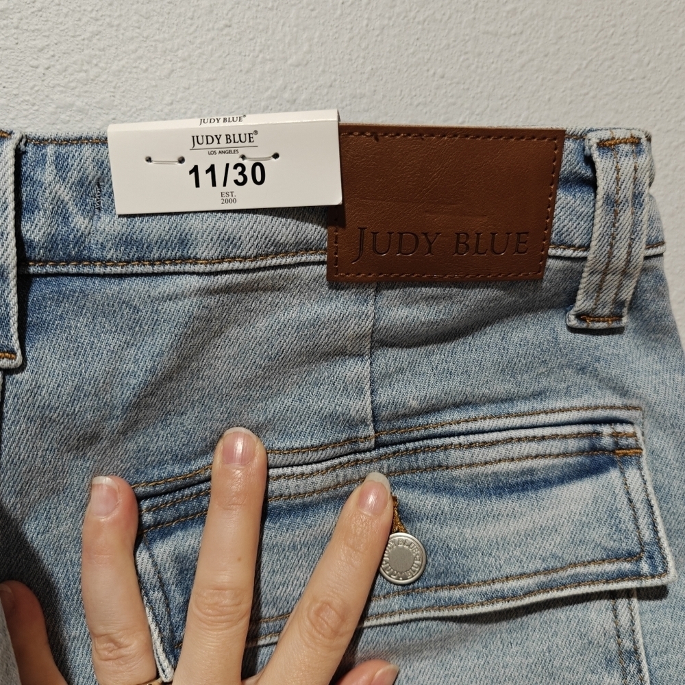 NWT Judy Blue Wide Leg Cargo Jeans Size 11 / 30 High Waisted Light Wash - Picture 7 of 9